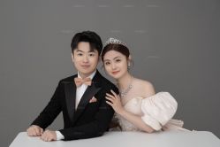 -雪中彩影婚纱摄影·微光艺术中心