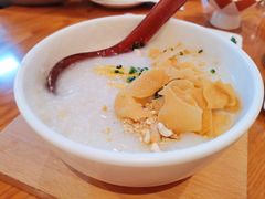 -粤域茶餐厅