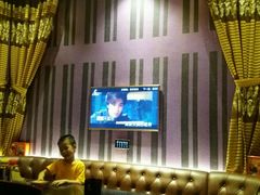 -皇马纯KTV·量贩·聚会(民治店)
