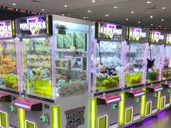 -反斗乐园π·电玩·高空拓展·蹦床(龙华天虹店)