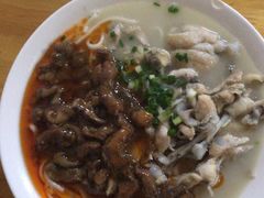 鳝鱼牛蛙面-何记鳝鱼面馆(开发区分店)