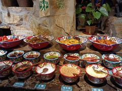 -老牌坊云南鱼豆花火锅(嵩山店)