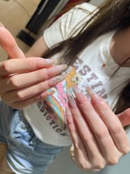 -NEW LOOK-绿麓 · 美甲美睫脱毛工作室