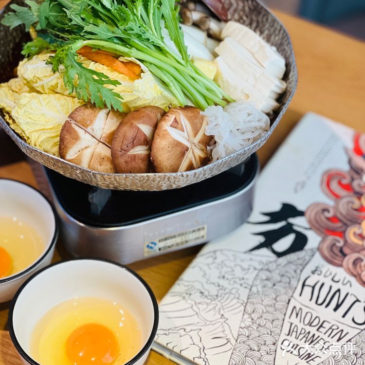 魔都日料届也太卷了吧，居然还卖起了“鲜花”？！