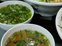 -牛一嘴·兰州牛肉面·大盘鸡(财富中心店)