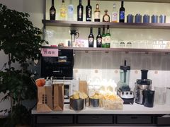 -WOW coffee