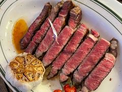 -MONICH牛排融合餐厅(和义大道购物中心店)