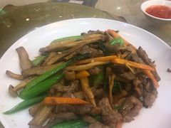 三菇炒牛柳-祈胜邨•顺德鱼生•顺德菜(容桂店)