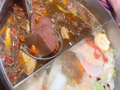 鸳鸯功夫牛尾锅-老鼎旺安格斯牛肉火锅(衡艺广场店)