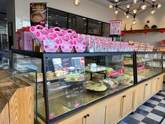 面包甜点陈列柜-味多美蛋糕(安贞桥东店)