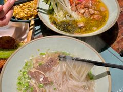 -八月美食小馆(银泰城总店)