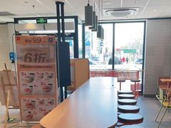大堂-麦当劳(玉桥中路店)