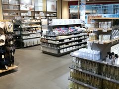 -MUJI无印良品(滨江宝龙城店)