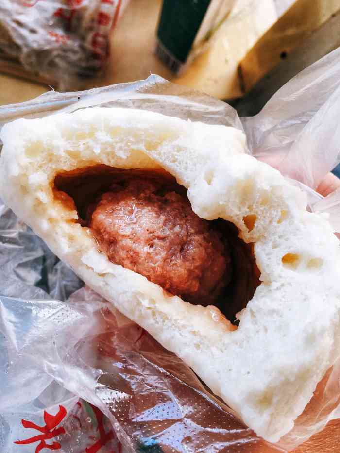 老上海大包-"开在四川北路厚德路口的一家网红包子店,门.