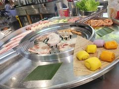 -哈哈碳都·牛肋条无限自助烤肉(宝龙店)