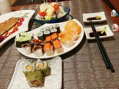 -鸿通城购物中心