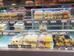 -白玉兰食品(中山公园龙之梦店)
