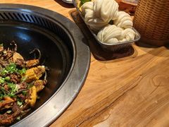 -锅老头海鲜铁锅炖