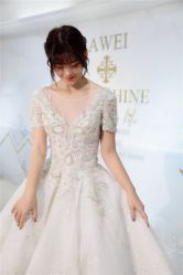 -LOVE SHINE婚纱·红鼎庄龙凤褂·妈妈装定制