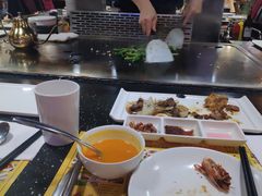 -利昂法式铁板主题餐厅(新奥购物中心店)
