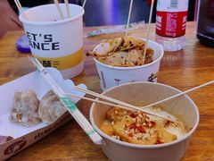 -八一路好吃街(雨田商务大厦店)