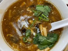 海鲜酸辣汤-小叶大馅饺子城