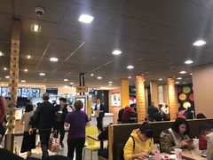 大堂-麦当劳(萧山国际机场T3航站楼店)