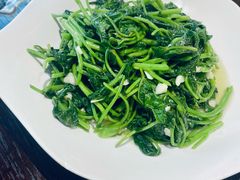 -阿峰饭店·本地土菜馆·农家土鸡煲·一品神仙鸡(报福店)