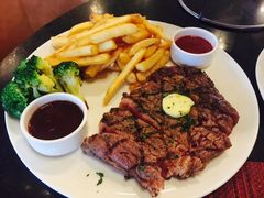 -WOLFGANG PUCK KITCHEN & BAR(迪士尼小镇店)