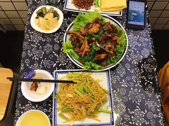 -八两八金·莱芜特色炒鸡(市南漳浦路店)