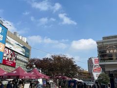 -证大大拇指广场(芳甸路店)