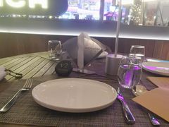 -MONICH牛排融合餐厅(和义大道购物中心店)