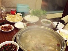 -一席地·本地鸡窝·杭帮鸡火锅(萧山银隆百货店)