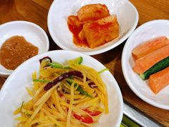 -喇喇排骨火锅·传统韩式脊骨汤(望京西园总店)