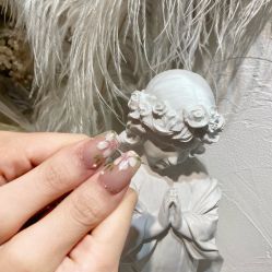 -花岐款式专研健康美甲沙龙