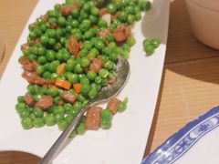 -渝信川菜 · 川味家常菜(财富购物中心店)