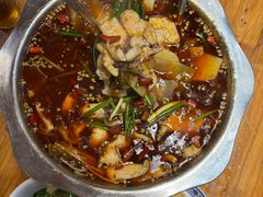 -乡土特色.冷锅鱼.牦牛肉汤锅