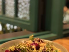 焙煎牛油果沙拉-潮粥荟·潮汕砂锅粥(朝阳大悦城店)