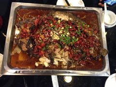 -有猫腻儿炭火烤鱼(南街店)