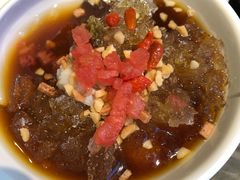-沪小二炭火蛙锅(淮海中路美食不夜城店)