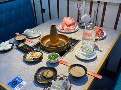 -洞庭洲·防空洞火锅·烧烤·铜锅涮肉(新百广场店)