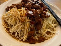 辣肉冷面-禧凰·老上海白斩鸡辣肉面店