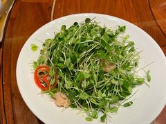 香椿苗拌核桃仁-翠清酒家(万丰路店)