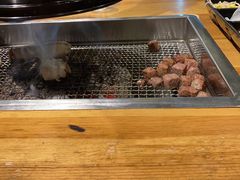 -肉甲韩国木炭烤肉(新壹街1店)