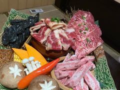 -山川小町·极番烧肉(新地假日广场店)