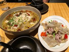 沸腾水煮鱼-十三式重庆江湖菜(金茂览秀城店)