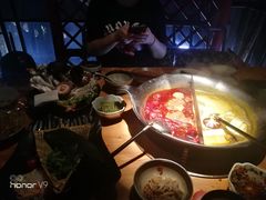 台式麻辣锅-湊湊火锅·茶憩(新中关购物中心店)