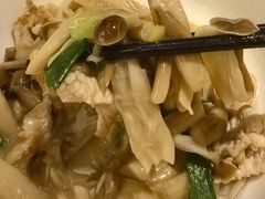 鹿茸菌烧肉-大碗先生(万家丽店)