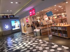-百联临沂购物中心(临沂路店)