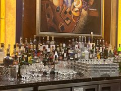 -龙虾酒吧扒房(宁波香格里拉店)
